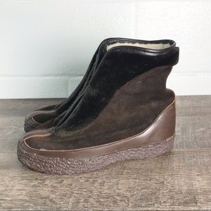 Vintage Winter Walkers boots lambs wool lined size 10 retro fashion